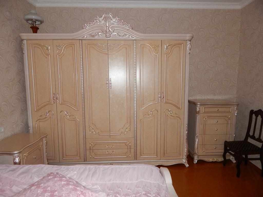 Ineza'S Guest House Stepantsminda Quarto foto