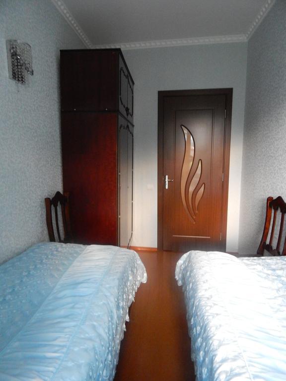 Ineza'S Guest House Stepantsminda Quarto foto